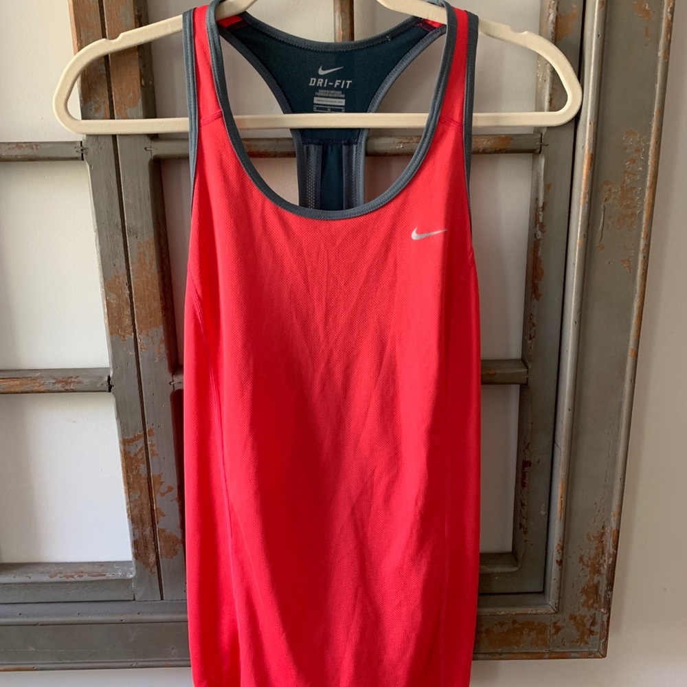 Nike Top Deep Coral Color